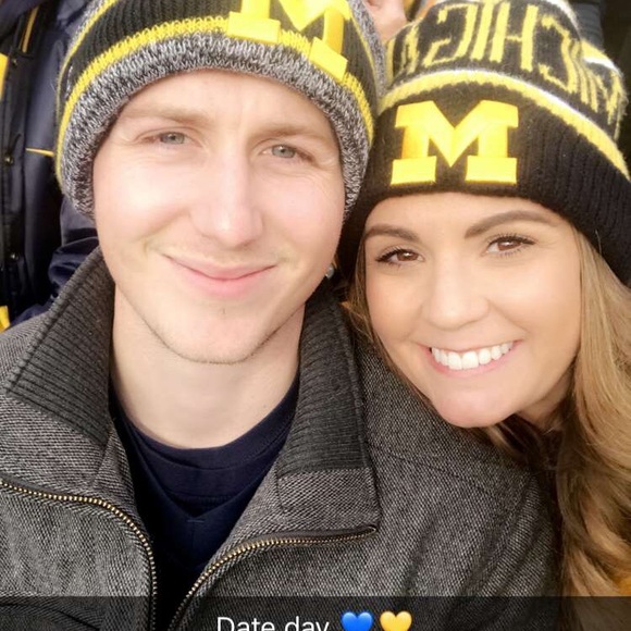 Meet your Posher, Jjordan - Picture 1 of 1